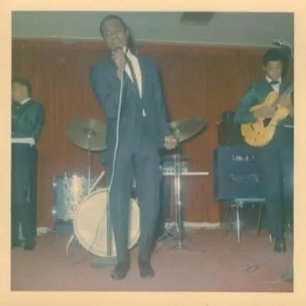 Jay Douglas fronting for the Cougars